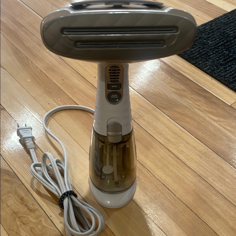 Handheld Garment Steamer - White and Gray